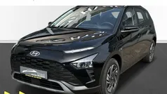 Phantom black (schwarz) metallic Gebraucht 2024 Hyundai Bayon Trend SUV | 21.700 € (Fairer Preis)