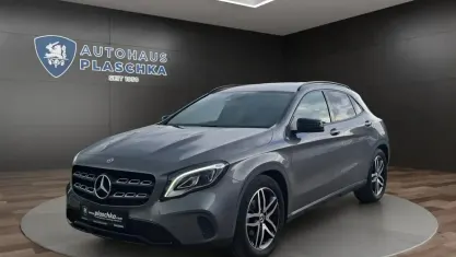 Gebraucht Mercedes GLA200 Urban 156 PS (114 kW) 2020 Mountaingrau SUV