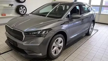 Gebraucht Skoda Enyaq iV 108 kW (148 PS) 2023 Grau SUV