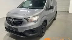 Jade weiss Gebraucht 2020 Opel Combo Selection Van / Kleinbus | 11.990 € (Guter Preis)