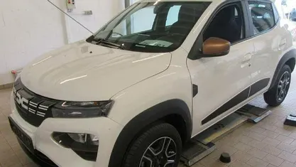 Gebraucht 2023 Dacia Spring Extreme Kleinwagen | 12.498 € (Fairer Preis)