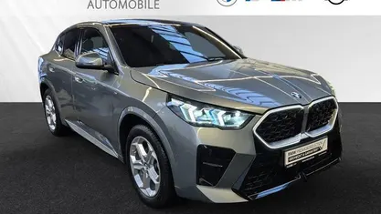 Gebraucht BMW X2 M Sport 163 PS (119 kW) 2025 Skyscraper grau metallic SUV