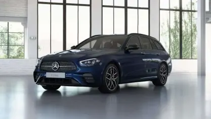 Gebraucht Mercedes E220 Night 194 PS (142 kW) 2020 Cavansitblau  metalliclack Kombi
