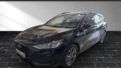 Schwarz (obsidianschwarz (schwarz)) Gebraucht 2023 Ford Focus ST-Line X Kombi | 26.950 € (Fairer Preis)