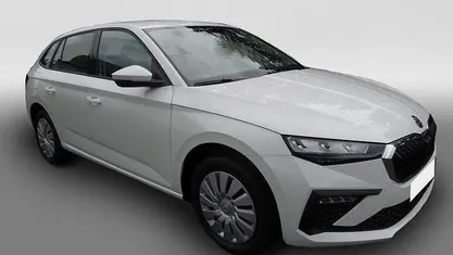 Candyweiß Neu 2025 Skoda Scala Essence Kleinwagen | 21.750 € (Fairer Preis)