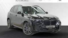 Saphirschwarz metallic Gebraucht 2024 BMW X5 M Sport SUV | 83.700 € (Fairer Preis)