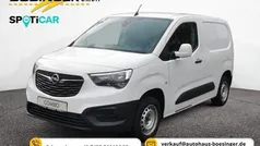 Weiß Gebraucht 2021 Opel Combo Edition Van / Kleinbus | 14.990 € (Fairer Preis)