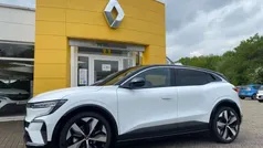 Arktisweiß &black pearlschwa Gebraucht 2023 Renault Mégane Techno Limousine | 31.990 € (Fairer Preis)