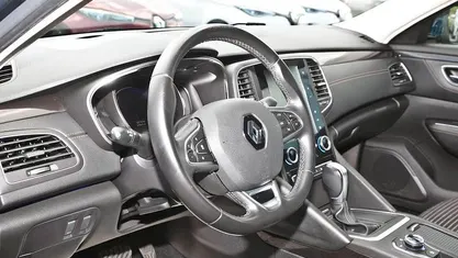 Blau Gebraucht 2019 Renault Talisman GrandTour LIMITED Kombi | 18.990 € (Fairer Preis)