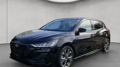 Schwarz Neu 2025 Ford Focus ST-Line Limousine | 29.380 € (Fairer Preis)