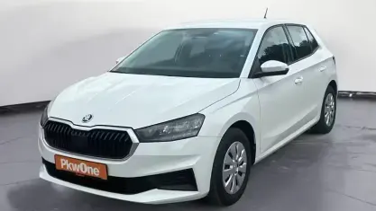 Gebraucht Skoda Fabia Active 80 PS (58 kW) 2022 Weiß Kleinwagen