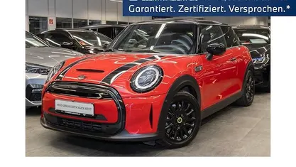 Rot Gebraucht 2022 Mini Cooper SE Classic Kleinwagen | 19.870 € (Fairer Preis)