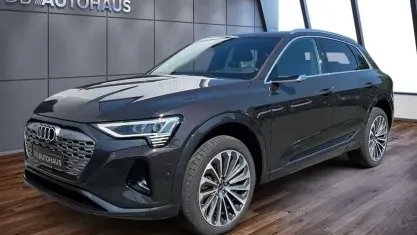 Gebraucht Audi Q8 e-tron Advanced Plus 300 kW (408 PS) 2024 Braun SUV