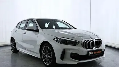 Gebraucht BMW 120 M Sport 178 PS (130 kW) 2023 Weiß Kleinwagen