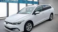 Weiß Gebraucht 2023 VW Golf VIII Life Kombi | 21.680 € (Fairer Preis)