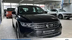 Schwarz Gebraucht 2022 VW Tiguan Elegance SUV | 33.600 € (Fairer Preis)