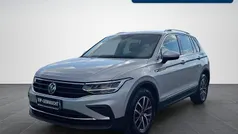 Reflexsilber metallic Gebraucht 2021 VW Tiguan Life SUV | 27.980 € (Fairer Preis)