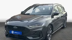Magnetic grau metallic Gebraucht 2024 Ford Focus ST-Line Kombi | 26.950 € (Fairer Preis)