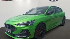 Mean green Gebraucht 2024 Ford Focus ST Limousine | 36.980 € (Fairer Preis)