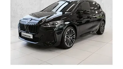 Gebraucht BMW 220 M Sport 170 PS (125 kW) 2025 Schwarz Van / Kleinbus