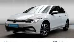 Weiss Gebraucht 2021 VW Golf VIII Active Limousine | 18.777 € (Fairer Preis)