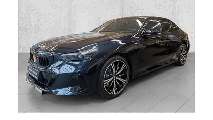 Gebraucht BMW 520 M Sport 197 PS (144 kW) 2025 Schwarz Limousine