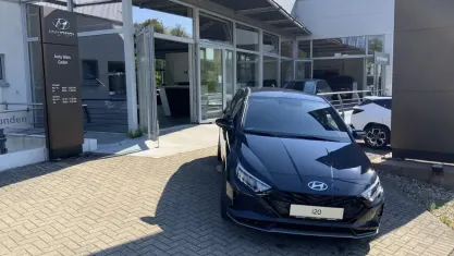 Neu Hyundai i20 Blackline 90 PS (66 kW) 2026 Aurora grey Kleinwagen