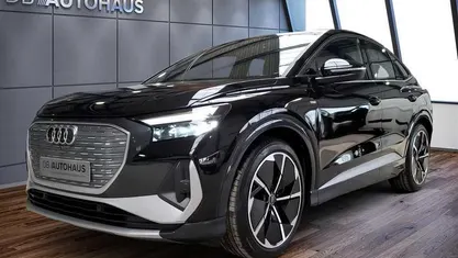 Gebraucht Audi Q4 e-tron Ambiente 150 kW (204 PS) 2023 Schwarz SUV