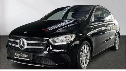 Gebraucht Mercedes B250e Style 160 PS (117 kW) 2022 Schwarz Van / Kleinbus