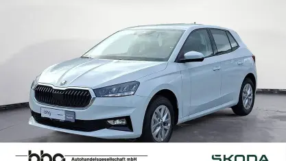 Neu Skoda Fabia Essence 95 PS (69 kW) 2026 Weiß Kleinwagen