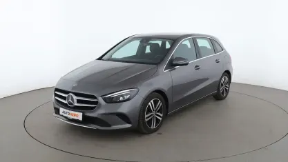 Gebraucht Mercedes B200 Progressive 163 PS (119 kW) 2022 Grau Kleinwagen