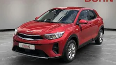Rot Gebraucht 2023 Kia Stonic Advance SUV | 17.990 € (Fairer Preis)
