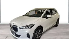 Weiß Gebraucht 2025 BMW 218 Active Tourer Sport Line Van / Kleinbus | 35.990 € (Superpreis)