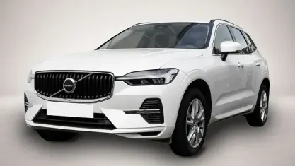 Gebraucht Volvo XC60 Core 197 PS (144 kW) 2023 Weiß SUV