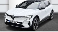 Arktisweiß, black pearlschwarz metallic Gebraucht 2023 Renault Mégane Iconic Limousine | 30.495 € (Superpreis)