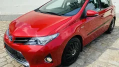 Gebraucht 2013 Toyota Auris Hybrid Edition Limousine | 11.980 € (Etwas zu teuer)