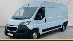 Weiß Gebraucht 2022 Peugeot Boxer Van | 24.990 € (Fairer Preis)