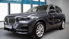 Grau Gebraucht 2021 BMW X5 Sport Line SUV | 46.980 € (Superpreis)