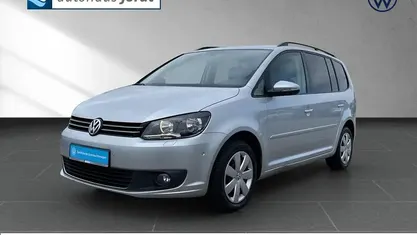 Gebraucht VW Touran Comfortline 105 PS (77 kW) 2013 Silber Van / Kleinbus