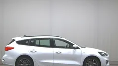 Weiss Gebraucht 2021 Ford Focus ST-Line Kombi | 15.980 € (Fairer Preis)