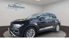 Deep black perleffekt Gebraucht 2024 VW T-Roc Style SUV | 29.690 € (Guter Preis)