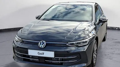Gebraucht VW Golf VIII Life 150 PS (110 kW) 2026 Limousine