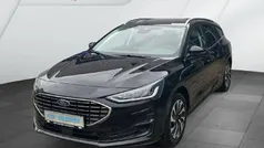 Obsidianschwarz metallic Gebraucht 2025 Ford Focus ST-Line X Limousine | 25.990 € (Fairer Preis)