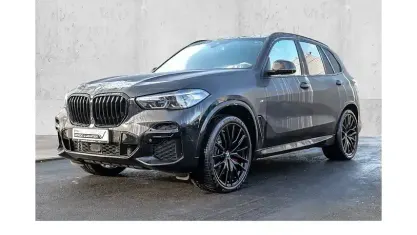 Używany BMW X5 M Sport 400 KM (294 kW) 2022 Czarny SUV