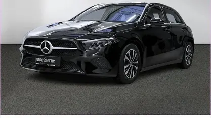 Gebraucht 2024 Mercedes A180 Limousine | 27.960 € (Fairer Preis)