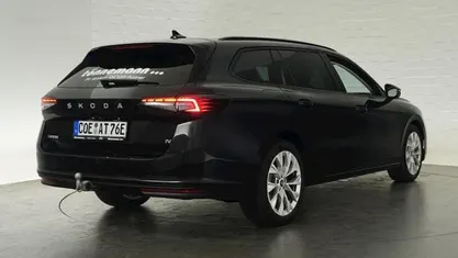 Gebraucht Skoda Superb Selection 204 PS (150 kW) 2025 Schwarz Kombi
