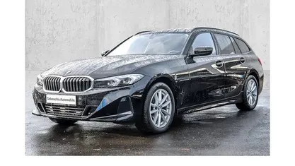 Gebraucht 2023 BMW 318 Sport Line Kombi | 28.995 € (Fairer Preis)