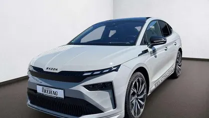 Grau Gebraucht 2025 Skoda Enyaq iV SportLine SUV | 49.995 € (Fairer Preis)