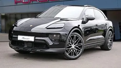 Neu Porsche Macan 4 Electric 300 kW (408 PS) 2026 Schwarz SUV
