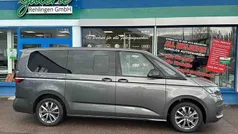 Indiumgrau metallic Gebraucht 2024 VW T7 Life Van | 59.990 € (Etwas zu teuer)